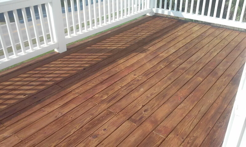 Deck-Staining2