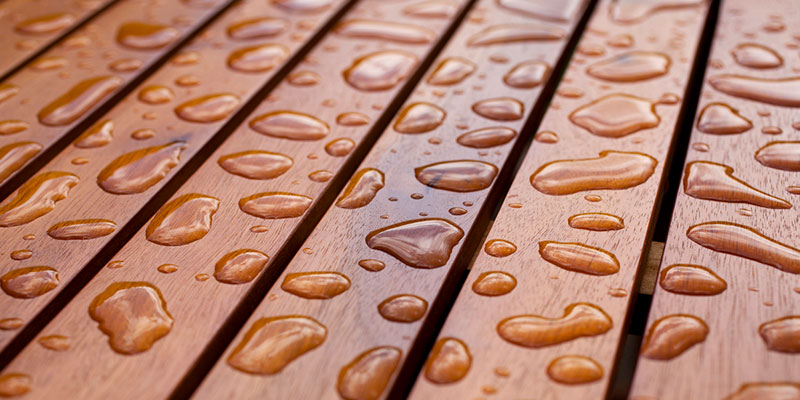 Top 3 Benefits of Professional Deck Staining 